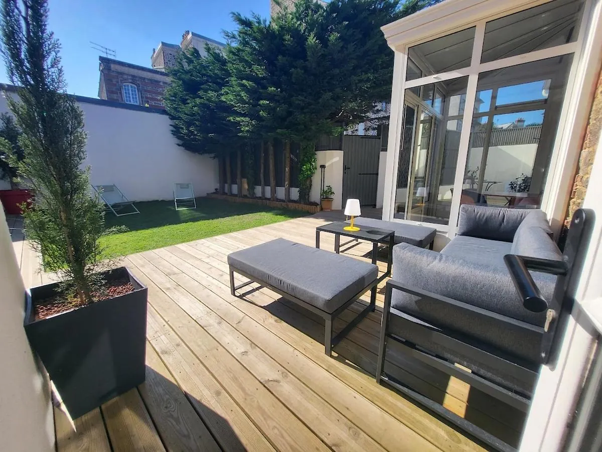 Maison Renovee Centre Dinard 10 Pers 0*,  法国