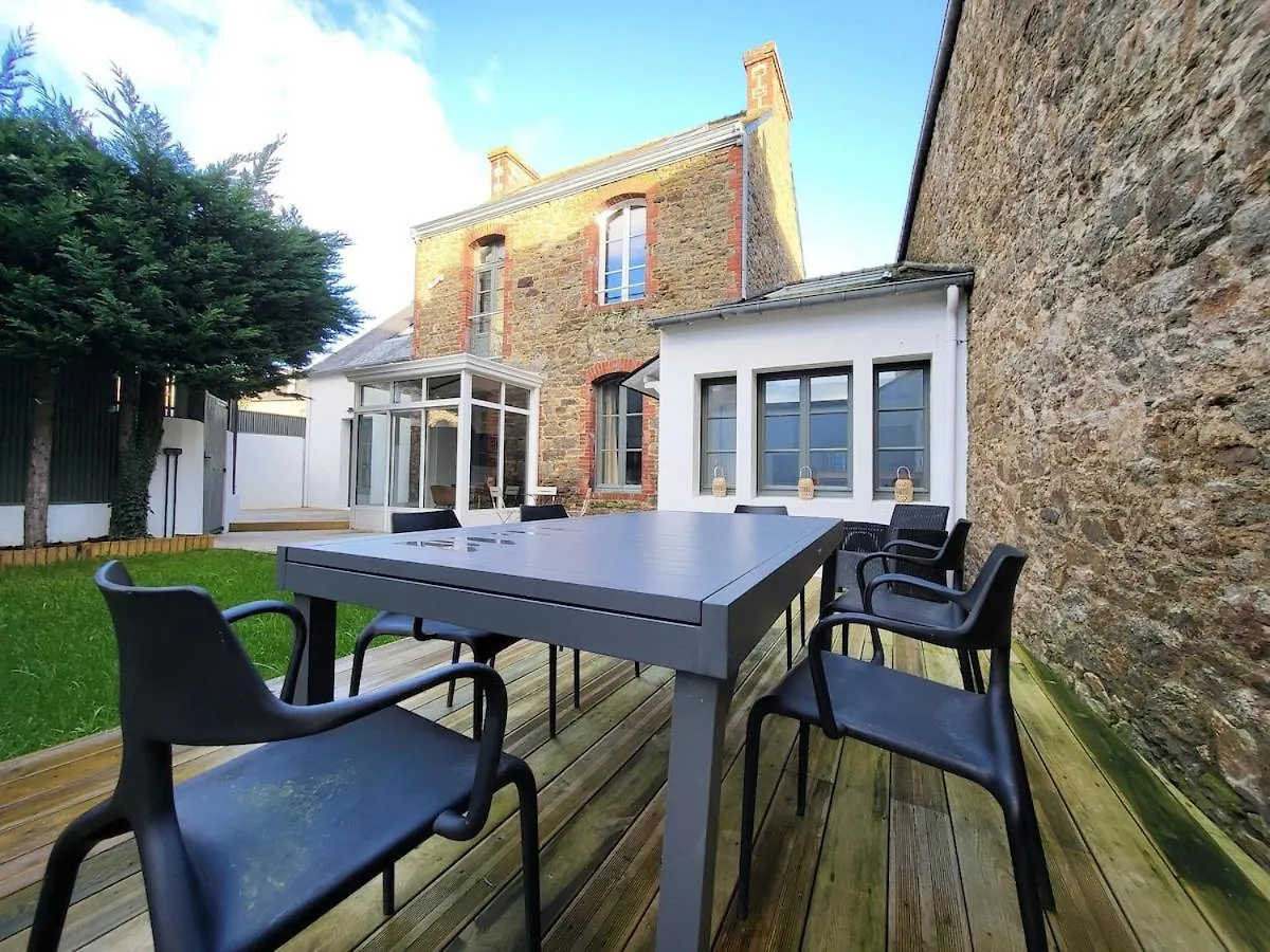 Maison Renovee Centre Dinard 10 Pers 0*,  法国